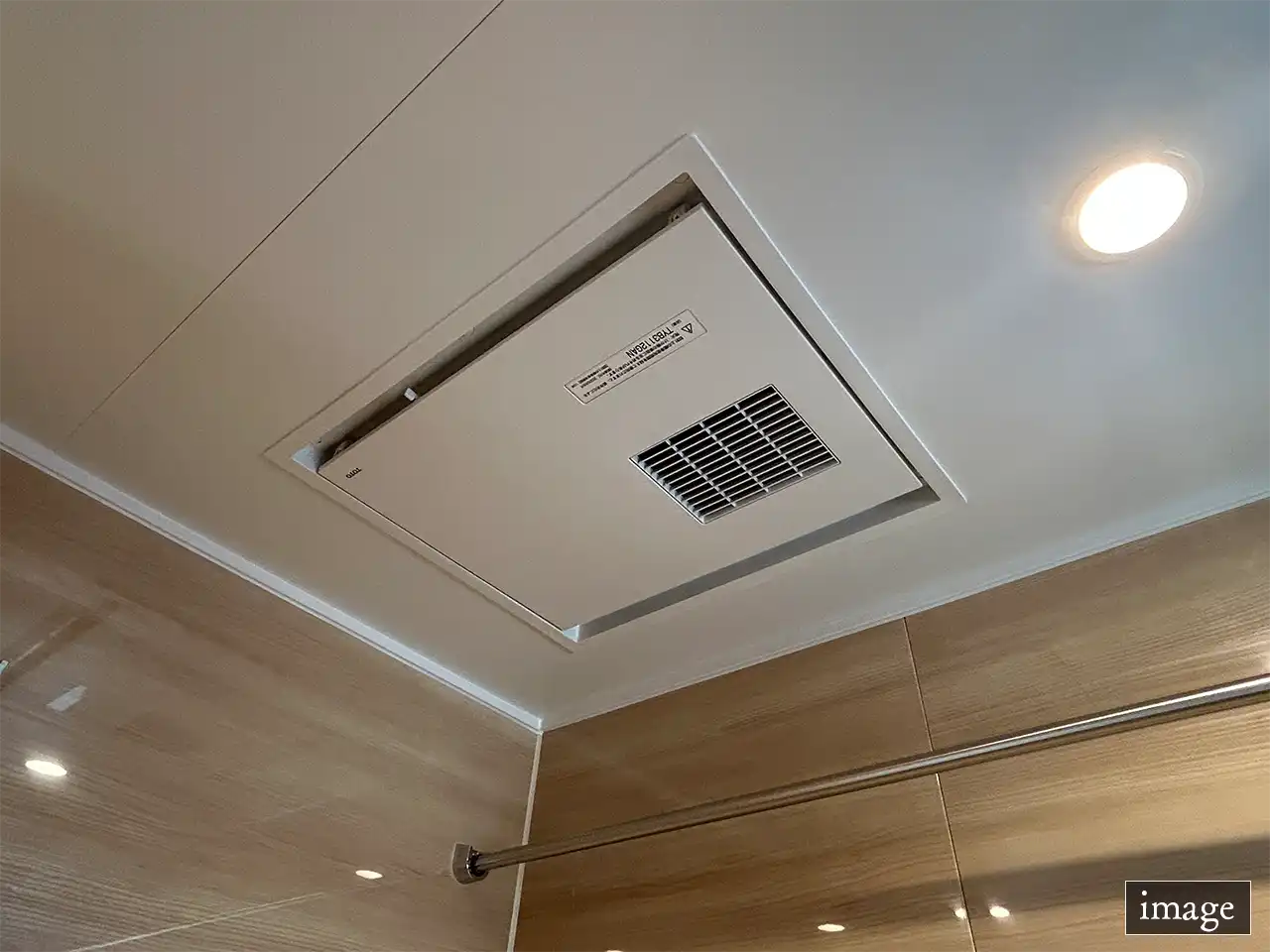 浴室暖房乾燥機